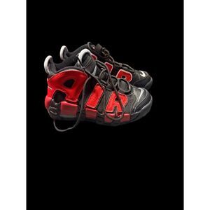 6 Youth Nike Uptempo